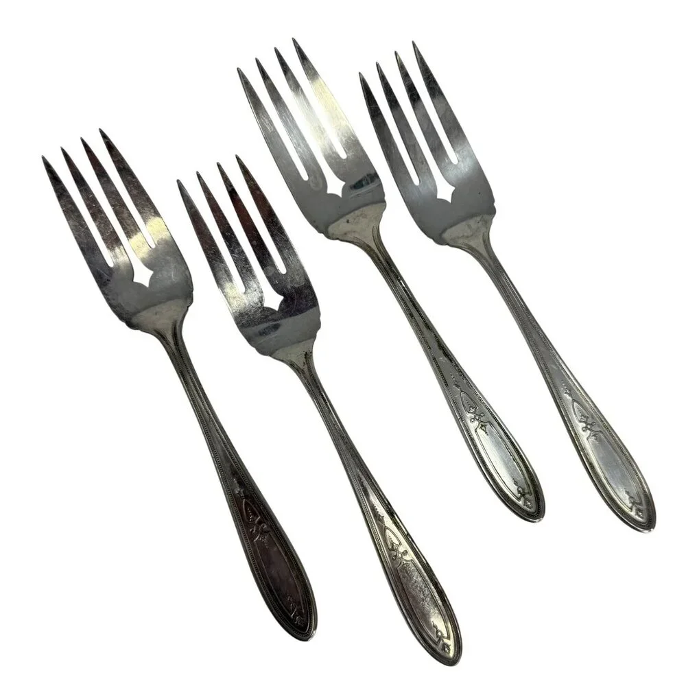 4 Vintage Salad Forks Lorain Oneida 1928 Peerless Silverplate, Vintage Flatware